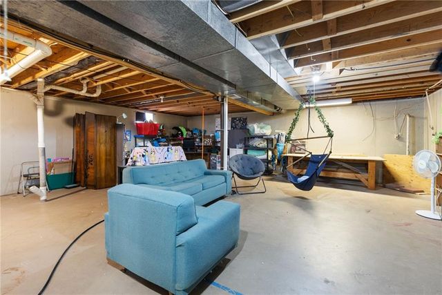 120 NW 191 Road, Warrensburg, MO 64093