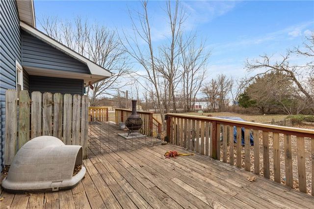 120 NW 191 Road, Warrensburg, MO 64093