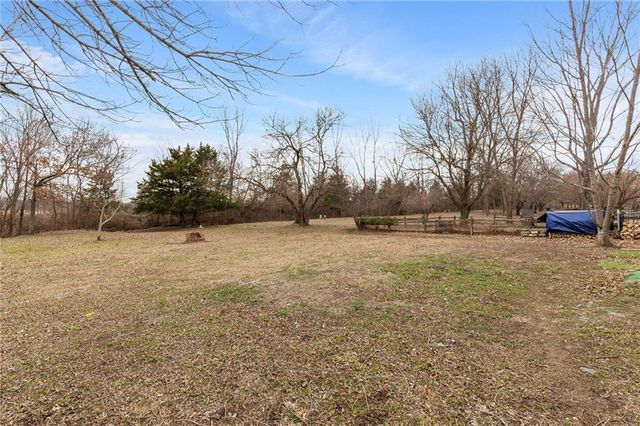 120 NW 191 Road, Warrensburg, MO 64093