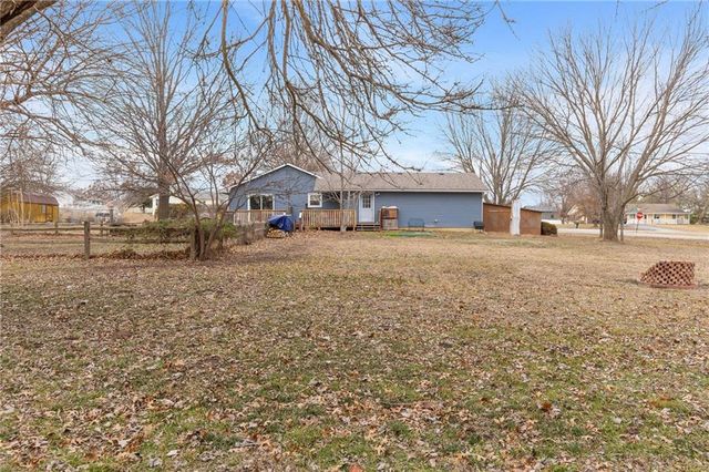 120 NW 191 Road, Warrensburg, MO 64093