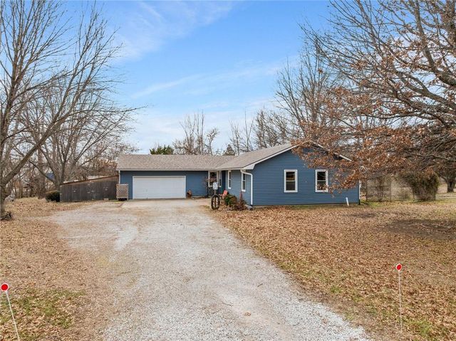 120 NW 191 Road, Warrensburg, MO 64093
