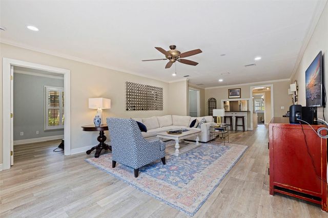 1010 43RD AVENUE N, St Petersburg, FL 33703