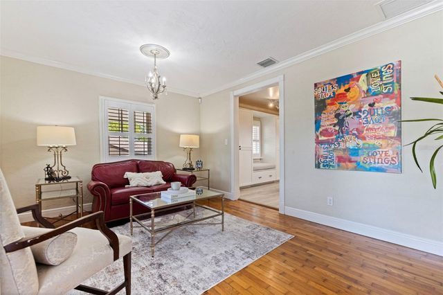 1010 43RD AVENUE N, St Petersburg, FL 33703