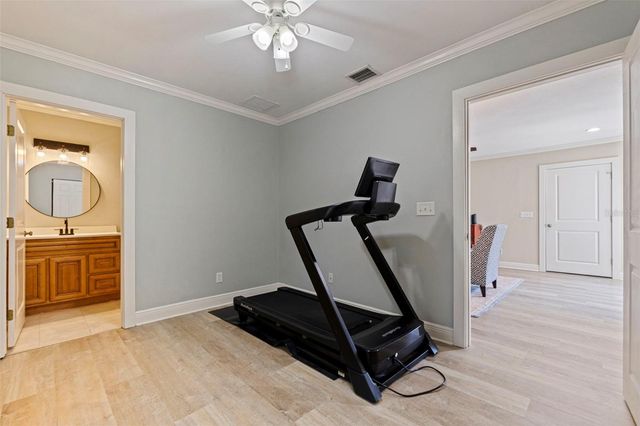 1010 43RD AVENUE N, St Petersburg, FL 33703