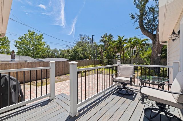 1010 43RD AVENUE N, St Petersburg, FL 33703