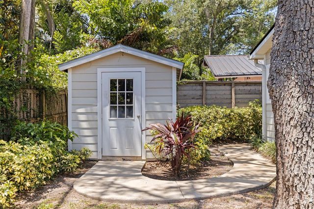 1010 43RD AVENUE N, St Petersburg, FL 33703