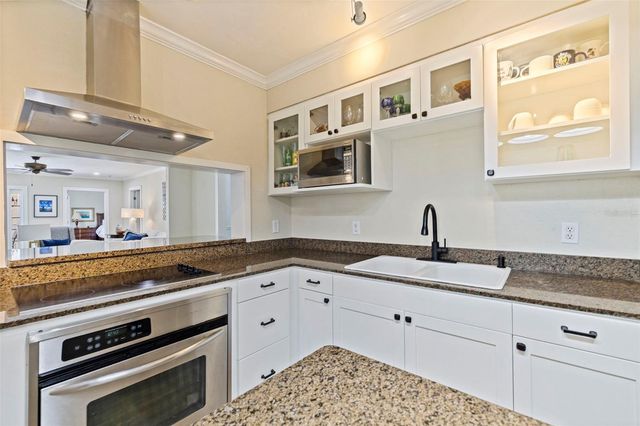 1010 43RD AVENUE N, St Petersburg, FL 33703