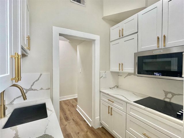 1427 Church Street 1, Galveston, TX 77550