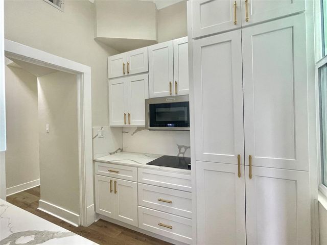 1427 Church Street 1, Galveston, TX 77550