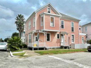 1427 Church Street 1, Galveston, TX 77550