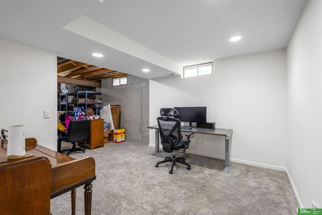 14472 Fowler Avenue, Omaha, NE 68164