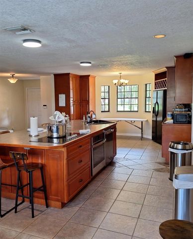 10012 LAKE LOUISA ROAD, Clermont, FL 34711