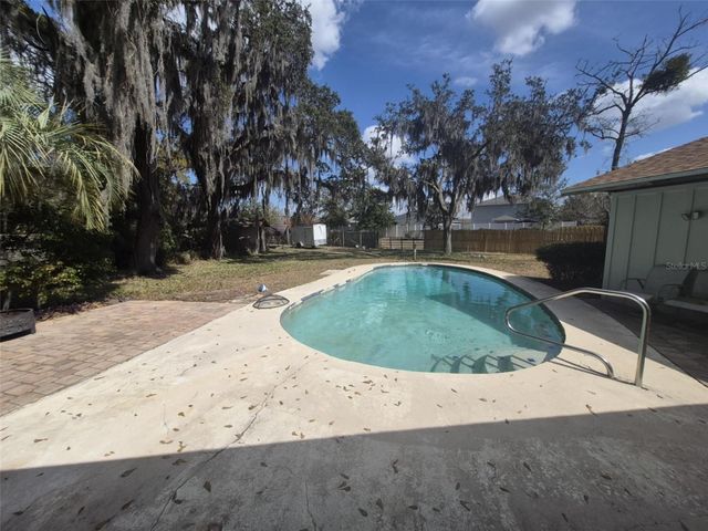 10012 LAKE LOUISA ROAD, Clermont, FL 34711