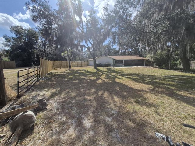 10012 LAKE LOUISA ROAD, Clermont, FL 34711