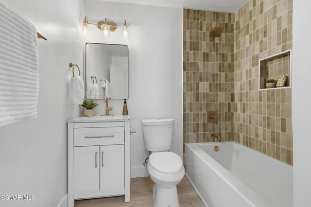 2627 Daunet Avenue, Simi Valley, CA 93065