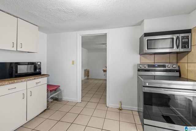 531 W LAKE DRIVE, Bessemer, AL 35020