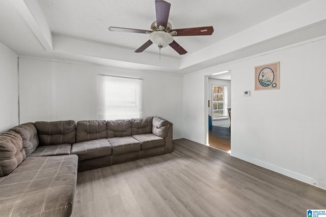 531 W LAKE DRIVE, Bessemer, AL 35020