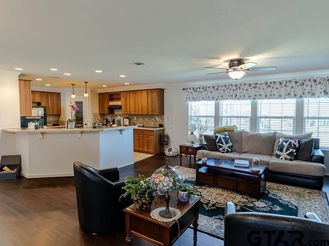 495 Wilcox Dr., Rusk, TX 75785