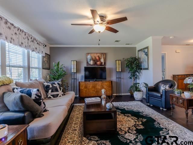 495 Wilcox Dr., Rusk, TX 75785