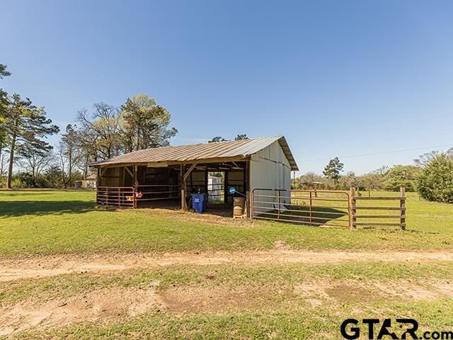 495 Wilcox Dr., Rusk, TX 75785