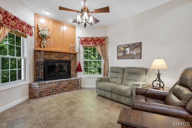 45 Oak Creek Drive, Moscow Mills, MO 63362