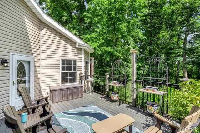 45 Oak Creek Drive, Moscow Mills, MO 63362