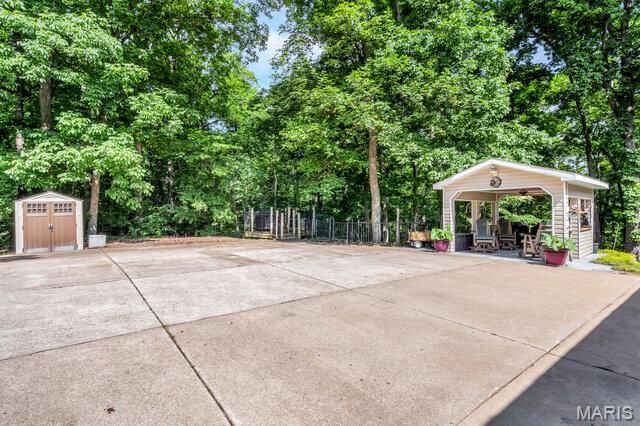 45 Oak Creek Drive, Moscow Mills, MO 63362