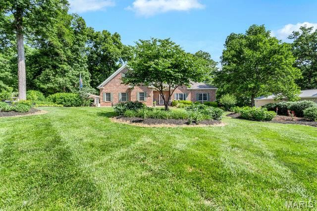 45 Oak Creek Drive, Moscow Mills, MO 63362