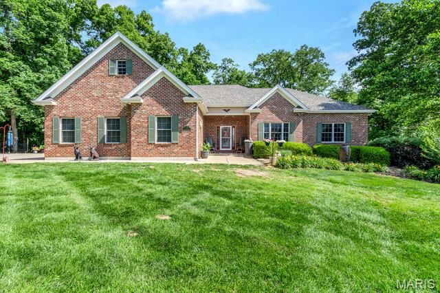 45 Oak Creek Drive, Moscow Mills, MO 63362