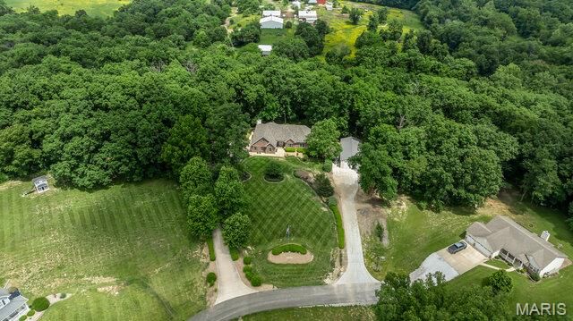 45 Oak Creek Drive, Moscow Mills, MO 63362