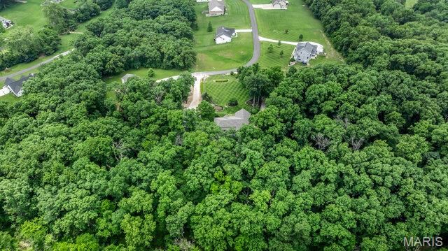 45 Oak Creek Drive, Moscow Mills, MO 63362