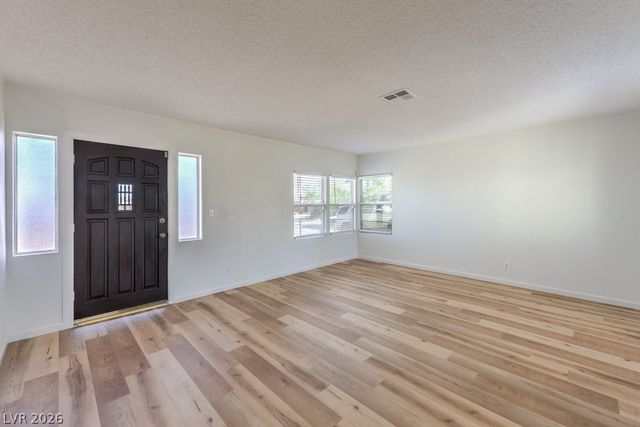 10 California Way, Henderson, NV 89015