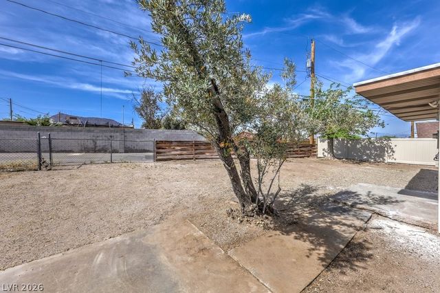 10 California Way, Henderson, NV 89015