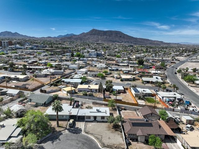 10 California Way, Henderson, NV 89015