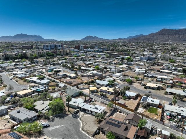 10 California Way, Henderson, NV 89015