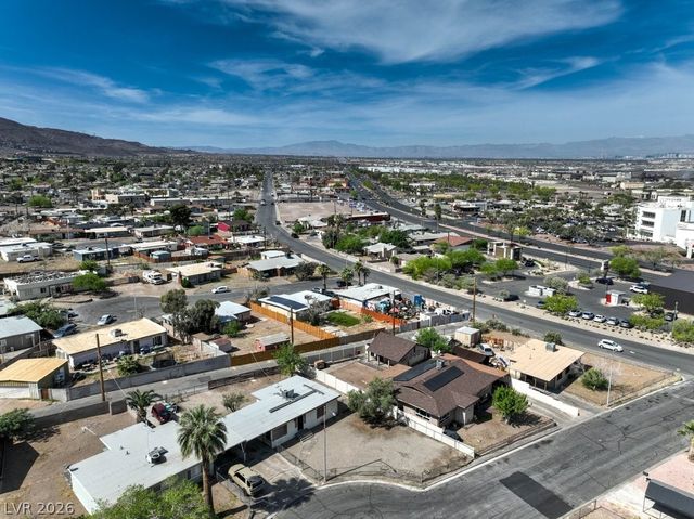 10 California Way, Henderson, NV 89015