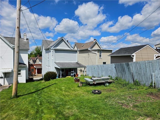 619 Chestnut St, Irwin, PA 15642