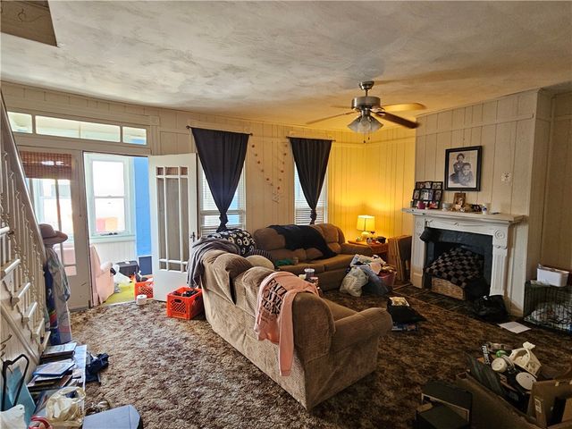 619 Chestnut St, Irwin, PA 15642