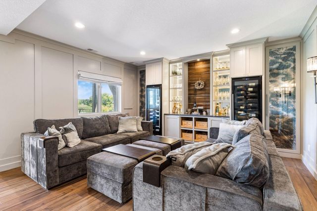 18018 Judicial Way N, Lakeville, MN 55044