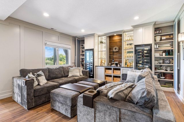 18018 Judicial Way N, Lakeville, MN 55044