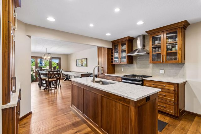 18018 Judicial Way N, Lakeville, MN 55044