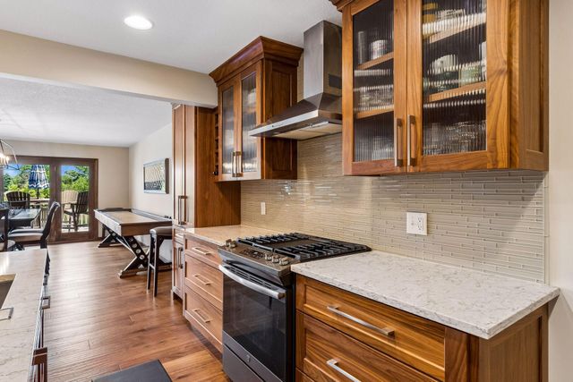 18018 Judicial Way N, Lakeville, MN 55044