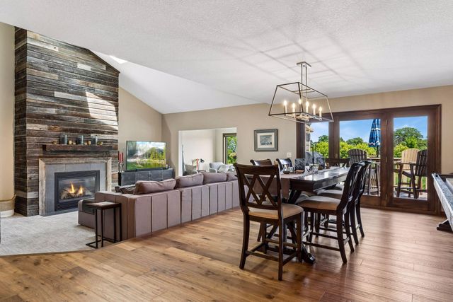18018 Judicial Way N, Lakeville, MN 55044