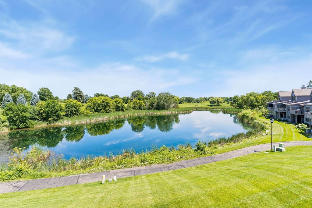 18018 Judicial Way N, Lakeville, MN 55044
