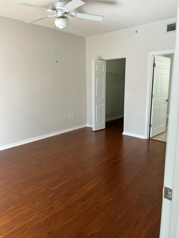 2802 Sarento Place 115, Palm Beach Gardens, FL 33410