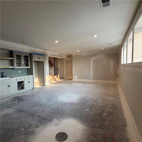 2343 Foxtail Drive, Kearney, MO 64060