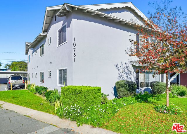 10761 Palma Vista Avenue 6, Garden Grove, CA 92840