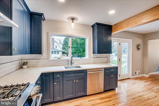 34 PROSPECT AVE, Plainsboro, NJ 08536