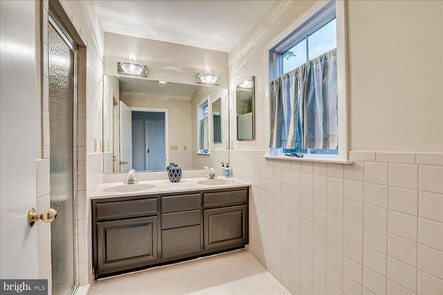 34 PROSPECT AVE, Plainsboro, NJ 08536