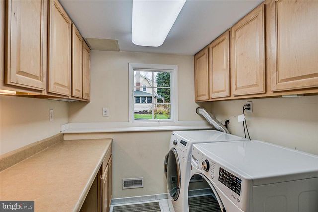 34 PROSPECT AVE, Plainsboro, NJ 08536